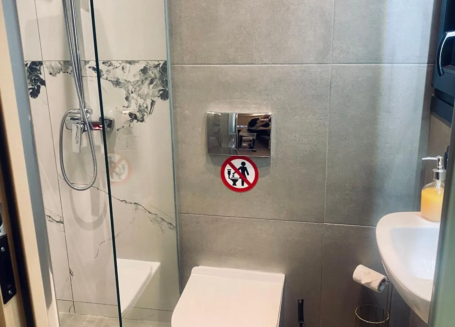 Rainbow Suites Thessaloniki